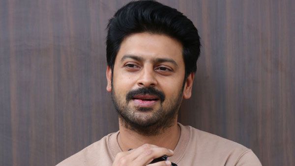 నిర్మాత రియల్ లైఫ్ సంఘటనలే 10th క్లాస్ డైరీస్. అవికా గోర్‌తో నా కెమిస్ట్రీ ఎలా ఉంటుందంటే.. శ్రీరామ్ ఇంటర్వ్యూ