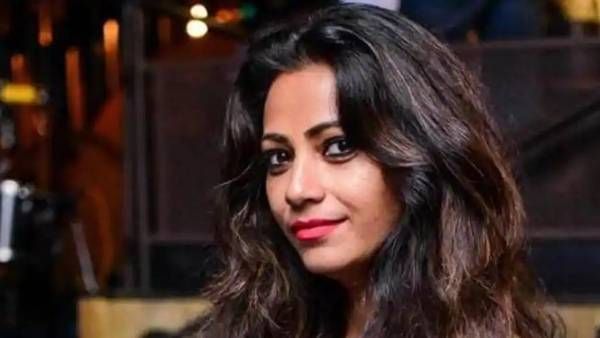 స్టార్ యాక్టర్ భార్యపై చీటింగ్ కేసు.. ఫ్రెండే కానీ హ్యాండిచ్చిందంటూ!