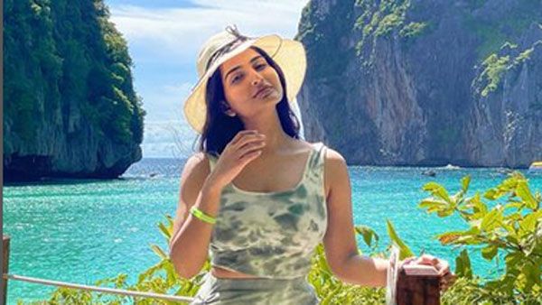 పైన ఏమీ వేసుకోకుండానే తెలుగు పిల్ల రచ్చ: ఆ యాంగిల్ నుంచి పరువాలు చూపిస్తూ!