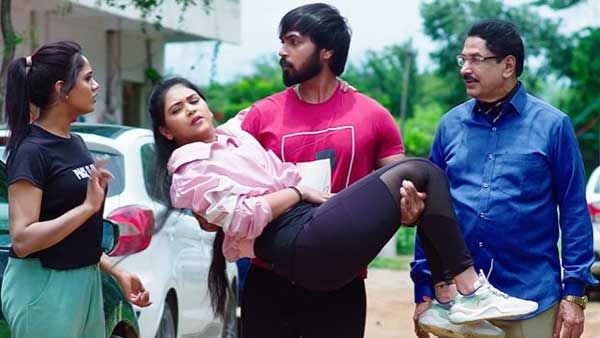 Karthika Deepam ఇష్టంగా మోస్తే బరువు కాదు.. బాధ్యత అవుతుంది.. నిరుపమ్‌కు క్లాస్