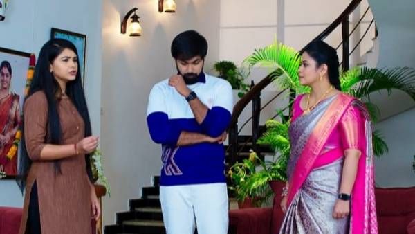 Karthika Deepam మెడ పెట్టి బయటకు పంపిస్తా.. స్వప్నకు శౌర్య వార్నింగ్