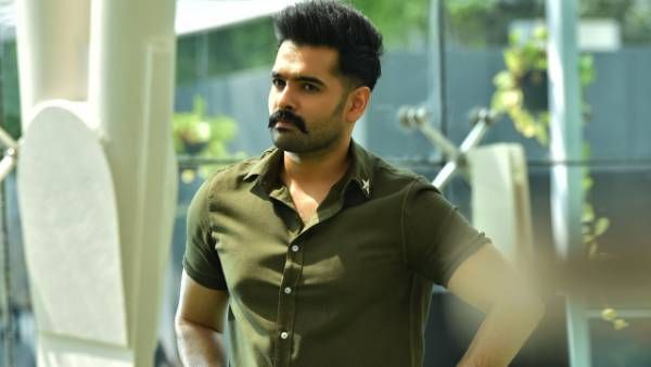 Ram Pothineni ఫెర్ఫార్మెన్స్ విక్రమ్ రేంజ్.. తుఫాన్ అంటూ డైరెక్టర్ శంకర్, శివ ప్రశంసల వర్షం