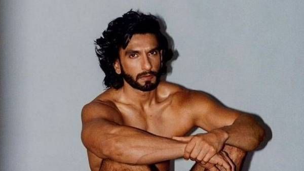 Ranveer Singh: బట్టలు లేకుండా నగ్నంగా హీరో ఫొటోషూట్.. ఈ దారుణాన్ని చూస్తే షాక్ అవ్వాల్సిందే!