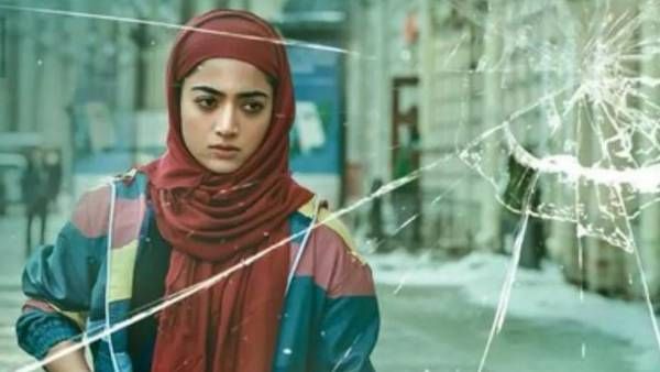 Rashmika Mandanna సీతా రామం కథను మలుపు తిప్పే పాత్రలో రష్మిక.. హను రాఘవపూడి