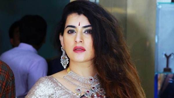 నిర్మాతలపై నటి అర్చన షాకింగ్ కామెంట్స్.. వాళ్లకో రూల్, మాకో రూలా?