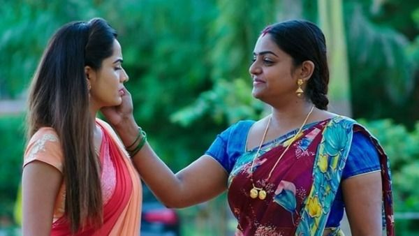 Karthika Deepam అడుగు లోపల పడిందంటే.. ప్రాణాలు తీస్తా.. మోనితకు దీప వార్నింగ్