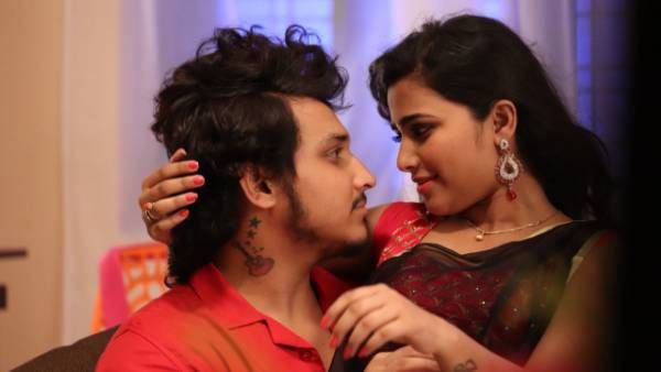 స్వచ్ఛమైన ప్రేమకథగా నా వెంట‌ ప‌డుతున్న చిన్నాడెవ‌డ‌మ్మా.. భగవద్గీత, బైబిల్ ఖురాన్‌ అంటూ చిత్ర యూనిట్ ఎమోషనల్