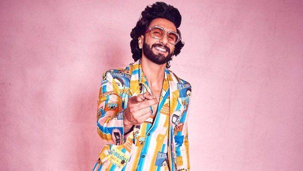 Ranveer Singh: న్యూడ్ ఫొటో షూట్ వివాదం.. ముంబై పోలీస్ స్టేషన్లో రణ్‌వీర్‌!