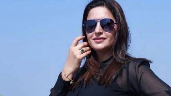 Bigg Boss 14 సోనాలి పోస్టుమార్టం తరువాత న్యూ ట్విస్ట్.. బలవంతంగా కూల్ డ్రింక్ ఇచ్చి..