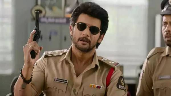 Tees Maar Khan Review ట్విస్టులతో సాగే యాక్షన్ థ్రిల్లర్.. ఆది ఫెర్ఫార్మెన్స్ ఎలా ఉందంటే?