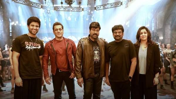 గాడ్ ఫాదర్‌తో లైగర్ టీమ్: సల్మాన్ ఖాన్, చిరంజీవిని కలిసిన పూరీ, విజయ్ దేవరకొండ.. అసలు కథ ఏమిటంటే?