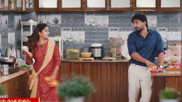 Guppedantha Manasu: వంటగదిలో రిషిధార ప్రేమాయణం.. రిషిని చూసి వసుధార షాక్