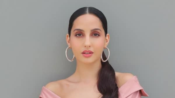 Nora Fatehi మెడకు 215 కోట్ల కుంభకోణం కేసు.. 4 గంటలపాటు ఢిల్లీ పోలీసుల విచారణ