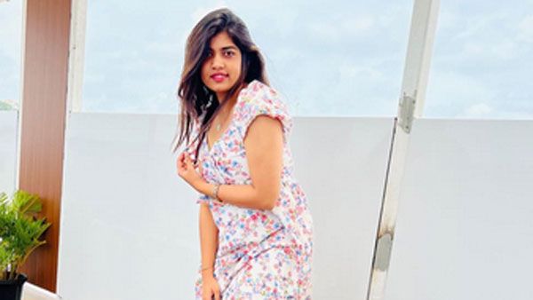 హాట్ షోలో హద్దు దాటిన జబర్ధస్త్ రీతూ చౌదరి: తొలిసారి బికినీలో అందాల ఆరబోత