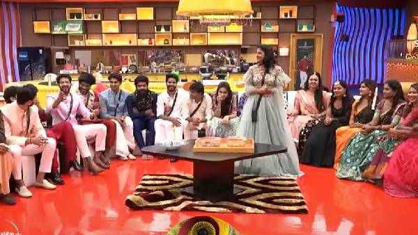 Bigg Boss Telugu 6: హౌజ్ లో దసరా సంబురాలు.. ఆమె అందరి నడుములు గిల్లేస్తోందని ఫిర్యాదు, సింగిల్ ఎలిమినేషనా?