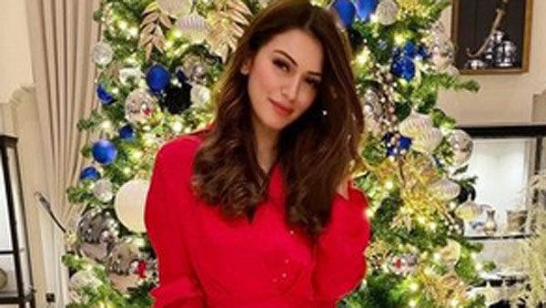 హీరోయిన్ హన్సిక అందాల ఆరబోత: పెళ్లైన కొత్తలోనే ఊహించని విధంగా హాట్ షో