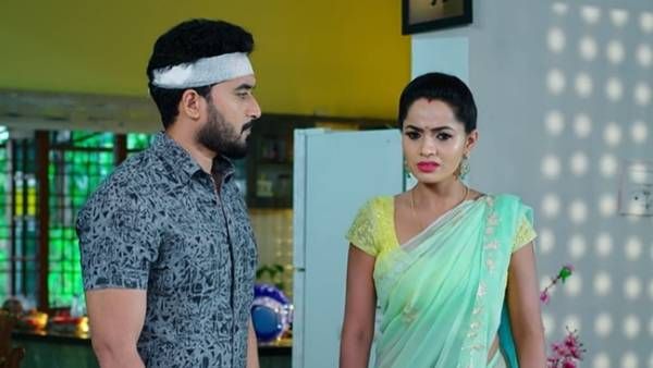 Karthika Deepam నన్ను చంపించడానికి ప్లాన్ చేశావా? మోనిత బండారాన్ని బయటపెట్టిన కార్తీక్