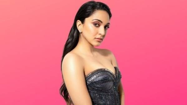 Kiara Advani: లవర్స్ అంటూ టాక్ వస్తున్నా మళ్ళీ ఆ హీరోతోనే కీయరా.. నైట్ పార్టీలో అలా..