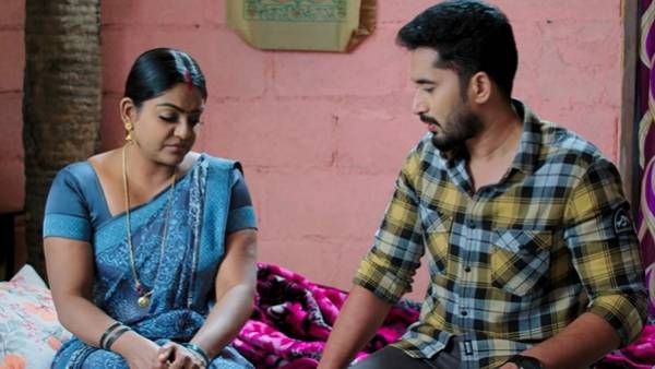 Karthika Deepam వంటలక్కకు తీవ్ర అనారోగ్యం.. ఆందోళనలో కార్తీక్