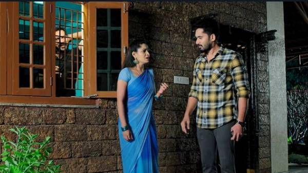 Karthika Deepam ఇంటిలో దుర్గ.. మోనితను చూసి ఛీకొట్టిన కార్తీక్