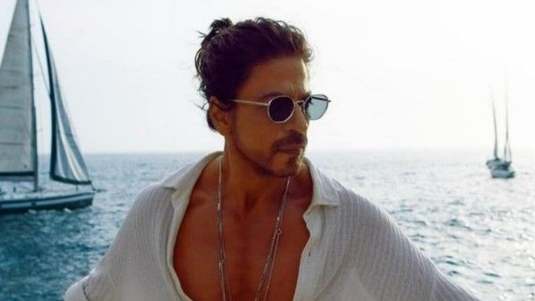 Besharam Song: ముదురుతున్న పఠాన్ 'బేషరమ్' సాంగ్ వివాదం.. ముస్లిం సంస్థ వార్నింగ్, షారుక్ ముఖ్యం కాదంటూ!