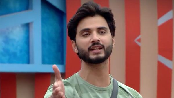 Bigg Boss Telugu 6: రోహిత్ ఫైర్.. కూల్ చేసేందుకు చేయి పెట్టుకొని లోపలికి తీసుకెళ్లిన శ్రీసత్య