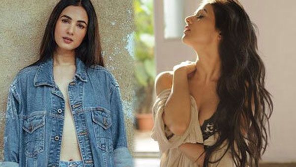 డ్రెస్ సైజ్ తగ్గించిన బాలయ్య హీరోయిన్: పైన మాత్రం ఏమీ లేకుండానే!