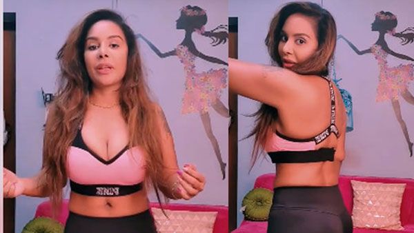 Sri Reddy: ప్యాంట్ విప్పేసి మరి శ్రీ రెడ్డి అరాచకం.. ఎన్నడూ చూడని యాంగిల్ లో!