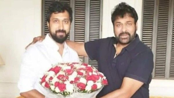 Waltair veerayya సక్సెస్ సందర్భంగా డైరెక్టర్ కు ఖరీదైన కానుక.. జాక్ పాట్ కొట్టేశాడుగా?