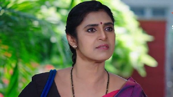 Intinti Gruhalakshmi Today Episode: తులసి రీఎంట్రీతో ట్విస్ట్.. లాస్య మోసం బట్టబయలు కావడంతో!