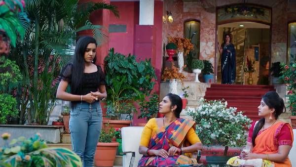 Intinti Gruhalakshmi Today Episode: తులసికి మరో దెబ్బ.. లాస్య బుట్టలో పడి.. తప్పుడు దారిలోకి!