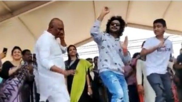DJ Tillu పాటకు స్టెప్పులతో అదరగొట్టిన మంత్రి మల్లారెడ్డి.. తేలిపోయిన హీరో సిద్దూ జొన్నలగడ్డ!