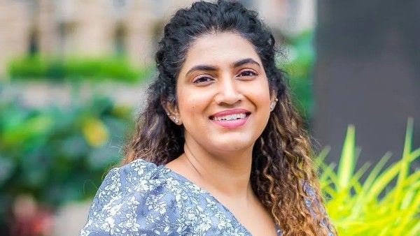 బిడ్డకు పాలిచ్చే వీడియో వదిలిన సీరియల్ హీరోయిన్: ఆమె ఎందుకిలా చేసిందో తెలిస్తే!