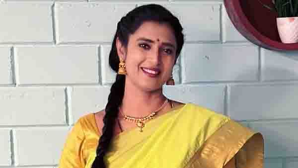 అనసూయను ఆంటీ అనడం అదే మీనింగ్.. ఎన్టీఆర్ అలా, మంచు లక్ష్మీది ఓవర్: 'గృహలక్ష్మి' కస్తూరి