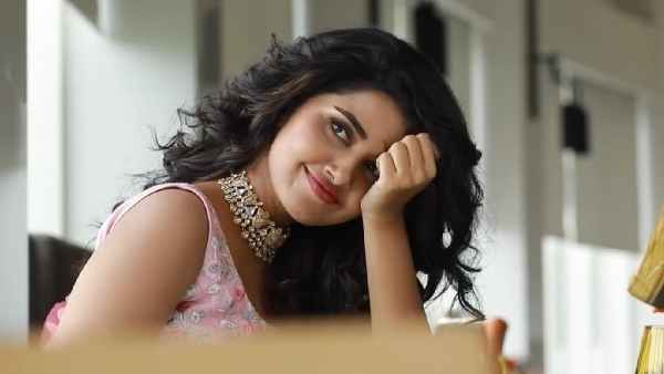 Anupama Parameswaran: ప్యాంట్ వేసుకోవడం మరిచితివా అనుపాప.. ఫస్ట్ టైమ్ అలాంటి అందాలతో స్టన్నింగ్!