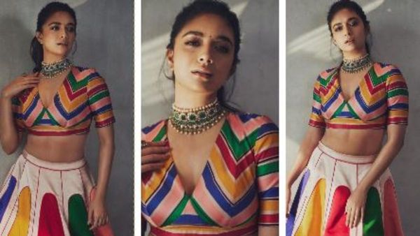 Keerthy Suresh: రోజురోజుకు హద్దులు దాటేస్తున్న కీర్తి అందాల ఆరబోత.. ఒకేసారి ఇలా చూపిస్తే ఎలా..