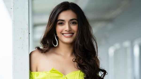 Divyansha Kaushik: రవితేజ హీరోయిన్ చబ్బీ లుక్స్ లో బికినీ అందాలు.. బెస్ట్ బికినీ అవార్డ్ ఇవ్వొచ్చు!