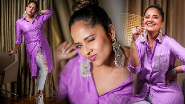 షర్ట్ బటన్స్ విప్పేసిన అనసూయ: చిరిగిపోయిన ప్యాంట్‌తో కవ్విస్తూ!