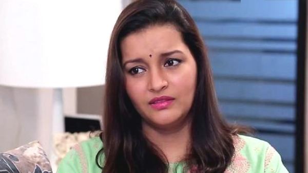 అనారోగ్య సమస్యతో బాధపడుతున్న రేణుదేశాయ్.. కష్టంగా ఉందంటూ షాకింగ్ పోస్ట్