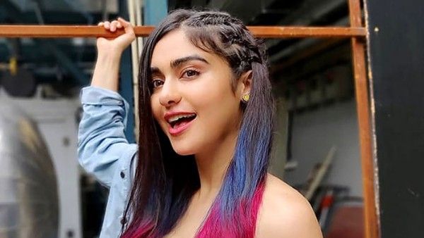 డ్రెస్‌ ఉన్నా దాగని ఆదా శర్మ ఎద అందాలు: చున్నీ తీసేసి మరీ ఘోరంగా!