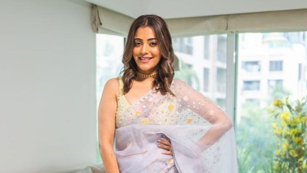 షర్ట్ విప్పేసి బ్రాలో నిషా అగర్వాల్ షో: ఓవర్ ఎక్స్‌పోజింగ్ చేస్తోన్న కాజల్ చెల్లి