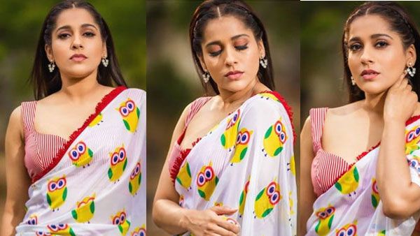 యాంకర్ రష్మీ వేరే లెవెల్ హాట్ షో: పైట తీసేసి మరీ ఘాటుగా!