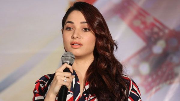 చిన్నప్పుడే అదోలా చూసేవారు.. పురుషాధిక్యత సమాజంలో కష్టం.. తమన్నా షాకింగ్ గా!