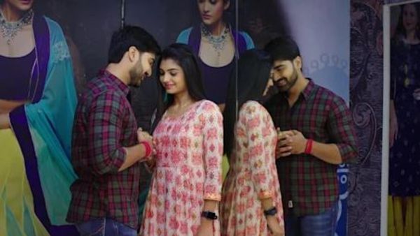 Intinti Gruhalakshmi: వేరే అమ్మాయితో విక్రమ్.. వాళ్లకు దొరకడంతో.. తులసికి రాజ్యలక్ష్మి షాక్