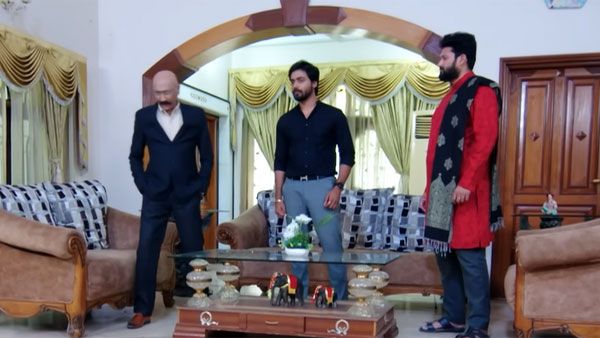 Guppedantha Manasu: జగతి వసు దెబ్బకు గుండు బాస్ విలవిల.. దండ వేసి గెంటేసిన మహేంద్ర