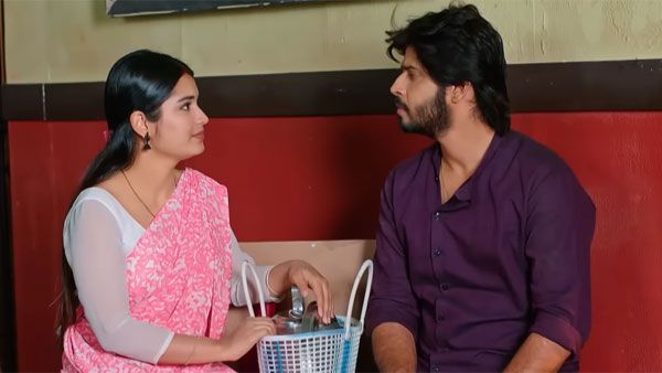 Janaki Kalaganaledu April 20th: భర్తకు అసలు నిజం చెప్పిన జానకి.. మరోసారి మల్లిక అనుమానం!