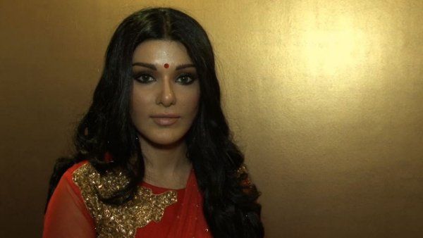 తీవ్ర ఆర్థిక ఇబ్బందుల్లో హీరోయిన్.. డిప్రెషన్‌తో ఆత్మహత్యాయత్నం?