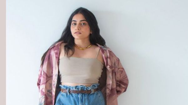 మీరేం అనుకుంటే నాకేంటి అంటూ.. ట్రాన్స్‌పరెంట్ డ్రెస్ లో షాక్ ఇచ్చిన పునర్నవి.. స్టన్నింగ్!