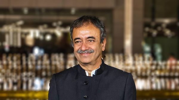 మరోసారి బాలీవుడ్ లో క్రేజీ కాంబినేషన్.. ఆ హీరోతో రాజ్ కుమార్ హిరాని బిగ్ మూవీ