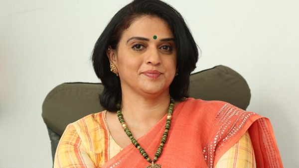 Pavitra Lokesh ఆ ఇద్దరు హీరోలంటే నాకు క్రష్.. ఆ వయసులోనే ఇష్టపడ్డా.. పవిత్రా లోకేష్